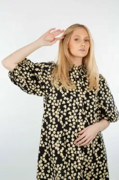 Second Female Alula Shirt Dress - Chamomile -Second Female Salg 12.02 1975