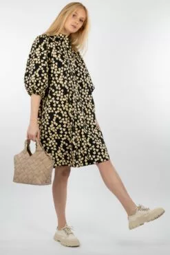 Second Female Alula Shirt Dress - Chamomile -Second Female Salg 12.02 1979