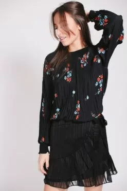 Second Female Karen Blouse - Moonless Night -Second Female Salg 3yUmcXUSSSNWikqBRziK E0D0E8B3 3FE8 42B0 A9EB 5582C64CC4DF