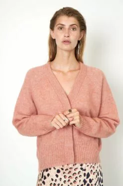Second Female Brook Knit Boxy Cardigan - Light Mahagony 8 Second Female Brook Knit Boxy Cardigan - Light Mahagony -Second Female Salg 52507 3076 13 1200x 176f4d16 dcd8 4adc af9e d7671488e36c