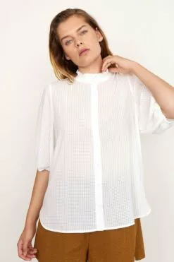 Second Female Tara SS Shirt - Bright White -Second Female Salg 53367 1004 14 1200x1800 d3181ac5 55be 466c 843c cf0a81ed2a31