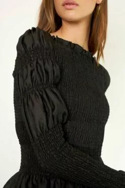 Second Female Rosalina Blouse - Black -Second Female Salg 53982 8001 13 1200x 8f3a4e0a 83b1 431a be4c e9ca6125f360