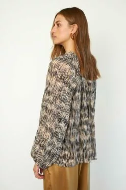 Second Female Rogers Blouse - Black -Second Female Salg 54173 8001 15 1200x 5238e1c7 d332 4858 871a 06996351fa4a