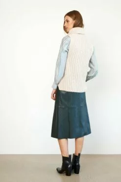 Second Female Ivory Knit Vest - Crystal Gray -Second Female Salg 54278 7017 15 1200x 0259fd46 1bf4 4461 95f3 e1e61b3c87dc