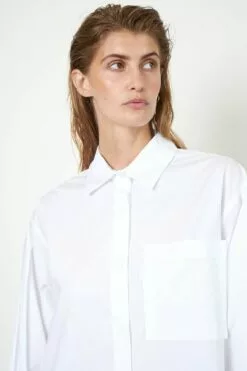 Second Female Larkin New Shirt - White -Second Female Salg 54334 1001 12 1200x a8612ec5 403d 478d afc5 3a028bc2d3b7