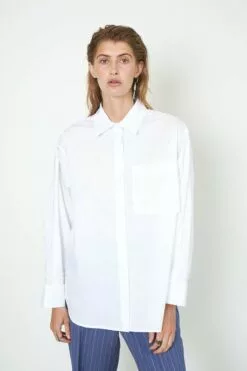 Second Female Larkin New Shirt - White -Second Female Salg 54334 1001 13 1200x 971e3793 345e 4955 a816 ee98117ab1f2