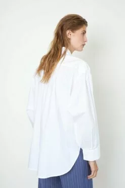 Second Female Larkin New Shirt - White -Second Female Salg 54334 1001 14 1200x 8f8d8d64 6811 4d8b b81e 390e1b19b006