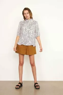 Second Female Fiji Shirt - Bright White -Second Female Salg 54692 1004 15 1200x1800 228aec5c 2fa9 42e1 8127 11d794e52b0d