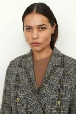 Second Female Cesina Blazer - Dessert Palm -Second Female Salg 54901 6043 12 1200x1800 889b78fe be7b 488c ae1f 3d2bc6ba8052