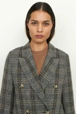 Second Female Cesina Blazer - Dessert Palm -Second Female Salg 54901 6043 14 1200x1800 8cca6d4e 5381 4f36 a7c3 a6826bcc7cd5