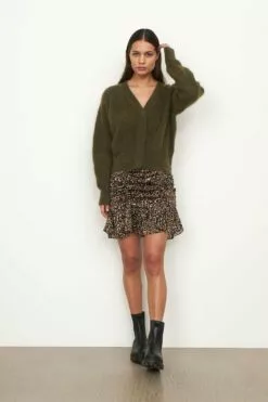 Second Female Brooky Knit Boxy Cardigan - Burnt Olive -Second Female Salg 54932 4070 14 1200x 7a1d3ceb 0269 42ba 8be6 e22c235e5275