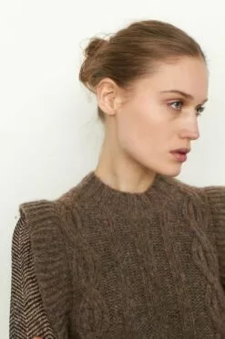 Second Female Gunhild Knit Vest - Dessert Palm 11 Second Female Gunhild Knit Vest - Dessert Palm -Second Female Salg 55035 6043 12 1200x1800 a78a299a 92af 4ed1 8d1c 1997e6f03ede