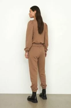 Second Female Carmella Sweat Pants - Otter -Second Female Salg 55122 4033 14 1200x 8af0cb65 cd2e 4603 b9c9 c40030adeb80