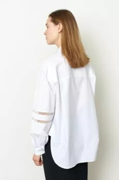 Second Female Arkin Shirt - White -Second Female Salg 55265 1001 14 1200x1800 e9f4fef2 6d46 4398 b4b7 956f212ef2a5