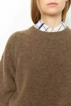 Second Female Brook Knit Reverse Drop Shoulder - Desert Taupe -Second Female Salg 55272 6087 12 1200x1800 e22df794 5c92 4136 a850 8290950044b5