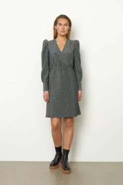 Front -Second Female Salg 55319 7019 13 1200x1800 bc4d0239 0240 44b4 b9c6 78f8ad2f4635