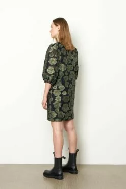 Second Female Yella Dress - Castor Gray -Second Female Salg 55395 7028 13 1200x1800 da7421b3 ba00 42a6 b055 fd7f19f6ec42