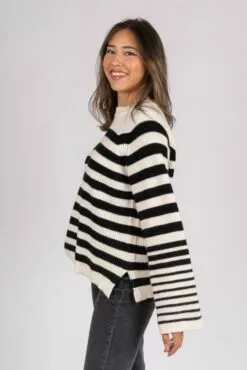 Second Female Matea Knit O-Neck - Black -Second Female Salg 56269 8001 mod MateaKnitO Neck Black 3