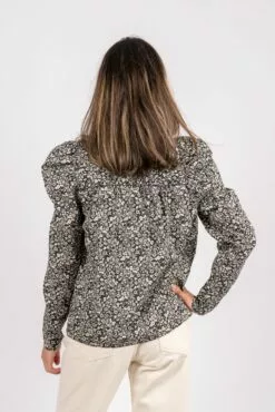 Second Female Mikka Blouse - Black 15 Second Female Mikka Blouse - Black -Second Female Salg 56319 8001 XS mod MikkaBlouse Black 6