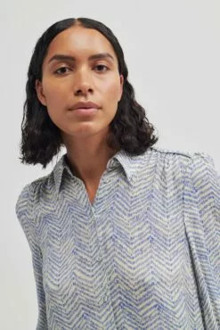 Second Female Mallow Shirt - Amparo Blue -Second Female Salg 56820 5100 12