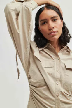 Second Female Enara Dress - Crockery -Second Female Salg 56825 6104 14 700x 1564c1d5 85c5 4677 abe2 d47be61456f8