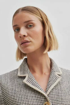 Second Female Channa Jacket - Dark Chalk -Second Female Salg 56839 1033 12 700x 9d270912 efab 4846 8226 a8bec5c97ef2