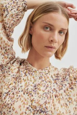 Second Female Cosmos Shirt - Dark Chalk -Second Female Salg 56857 1033 12