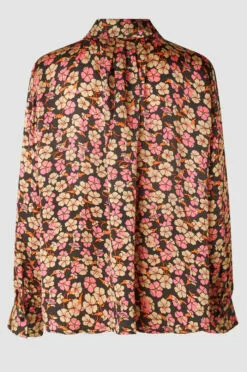 Second Female Victory Shirt - Camellia Rose -Second Female Salg 56921 3123 16 700x f6f156df e5ff 49de a6ee 979aff799cfb