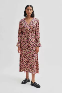 Second Female Victory V-Neck Dress - Camellia Rose -Second Female Salg 56922 3123 12 700x f23f6546 2d1b 452b 8715 c2605b8d3c31