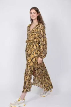 Second Female Snake LS Maxi Dress - Chai Tea -Second Female Salg 66SN4YZ8Ry4XbRL3Snxw IMG 8386