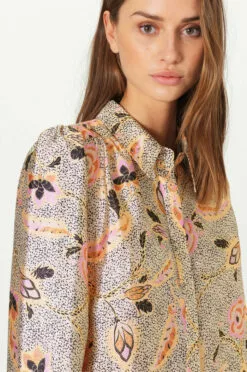 Second Female Eske Shirt - Marzipan -Second Female Salg BGs2sJJeSbiWB5Ngfp2g 53757 1021 12 700x 0e37e077 56d7 4ccf ac26 5d248eaff54d