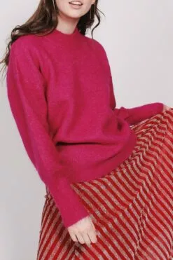 Second Female Minelli Knit Loose O-Neck - Fuchsia Red -Second Female Salg Bhrzf4jBSoyP1Mbx6jTA 9404C23A 58A1 4390 8CD3 9E5BD1A6040D