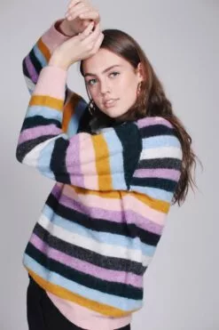 Second Female Maville Knit Loose Multi O-neck - English Lavender -Second Female Salg Hf3y0aoREKshb3cCGgrA Attachment 5