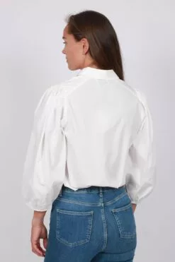 Second Female Miracle Shirt - White -Second Female Salg Irz8twASS42ENNVukG2o IMG 5569