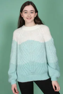 Second Female Nord Knit O-neck - Aqua Haze -Second Female Salg QjWyqVSPRuFIAdoYsiHM IMG 0886