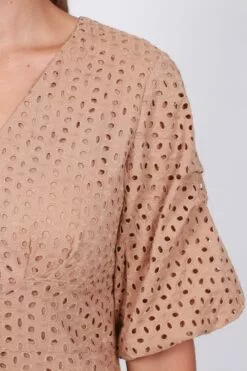 Second Female Milly SS Dress - Praline 17 Second Female Milly SS Dress - Praline -Second Female Salg Rs5m42gSRB6f6i2THFt1 IMG 5335