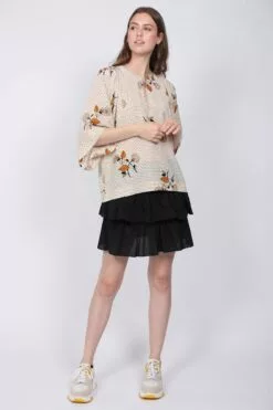 Second Female Rose SS Blouse - Brazilian Sand -Second Female Salg RtkQr8n7TamKPZeEmo2u IMG 8684