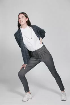 Second Female Brook Knit Short Cardigan - Dark Grey Melange -Second Female Salg U2gF9I7RQsSvNmiXY3cA Photo 23 09 2018 15 33 16