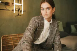 Second Female Binjo Blazer - Off White -Second Female Salg ZKlnNHXPTEWTpeg9CkOY Photo 23 09 2018 14 21 04