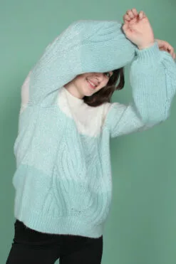 Second Female Nord Knit O-neck - Aqua Haze -Second Female Salg a4QCVjs8TZ2204Kad2NJ IMG 0892