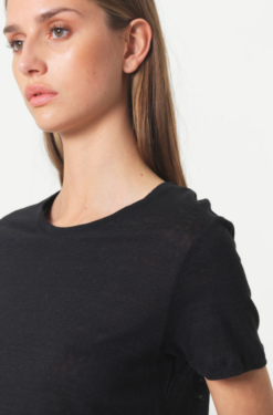 Second Female Peony O-neck Tee - Black -Second Female Salg aduipvCtQTuKK2FiKZoP Skjermbilde 2020 07 30 kl. 17.30.24