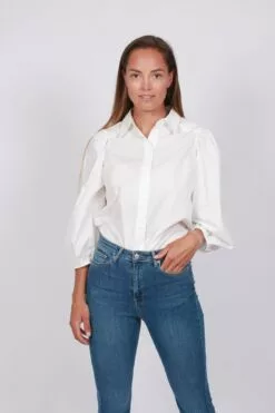 Second Female Miracle Shirt - White -Second Female Salg gtPUEVwhQYuAORzE1P11 IMG 5567