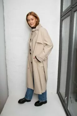 Second Female Silvia Classic Trenchcoat - Warm Grey -Second Female Salg innkj psm te uke33 240
