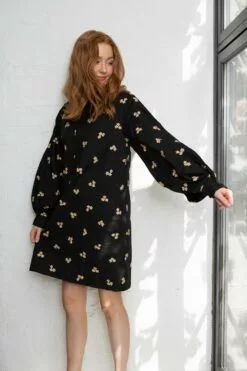 Second Female Wisteria Mini Dress - Black 8 Second Female Wisteria Mini Dress - Black -Second Female Salg innkj psm te uke33 252