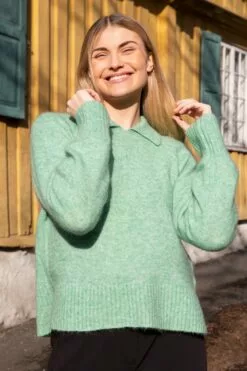 Second Female Brook Knit Collar - Laurel Green -Second Female Salg innkjop uke9 14