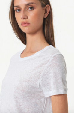 Second Female Peony O-neck Tee - White -Second Female Salg jciBHJpHSrmw09DBptP9 Skjermbilde 2020 07 30 kl. 17.29.42