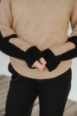 Second Female Bera Knit T-Neck - New Tobacco Brown -Second Female Salg kampanje uke41 117