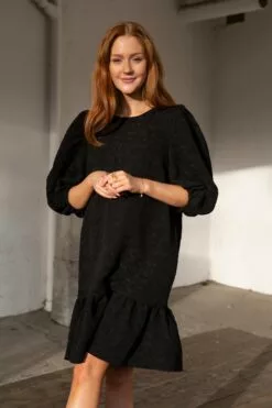 Second Female Dorice Dress - Black -Second Female Salg kampanjebilder uke44 169