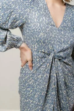 Second Female Rattan Dress - Cornflower Blue -Second Female Salg modell uke13 2 375