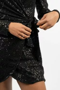 Second Female Shine On Wrap Dress - Black -Second Female Salg modell uke46 1 43
